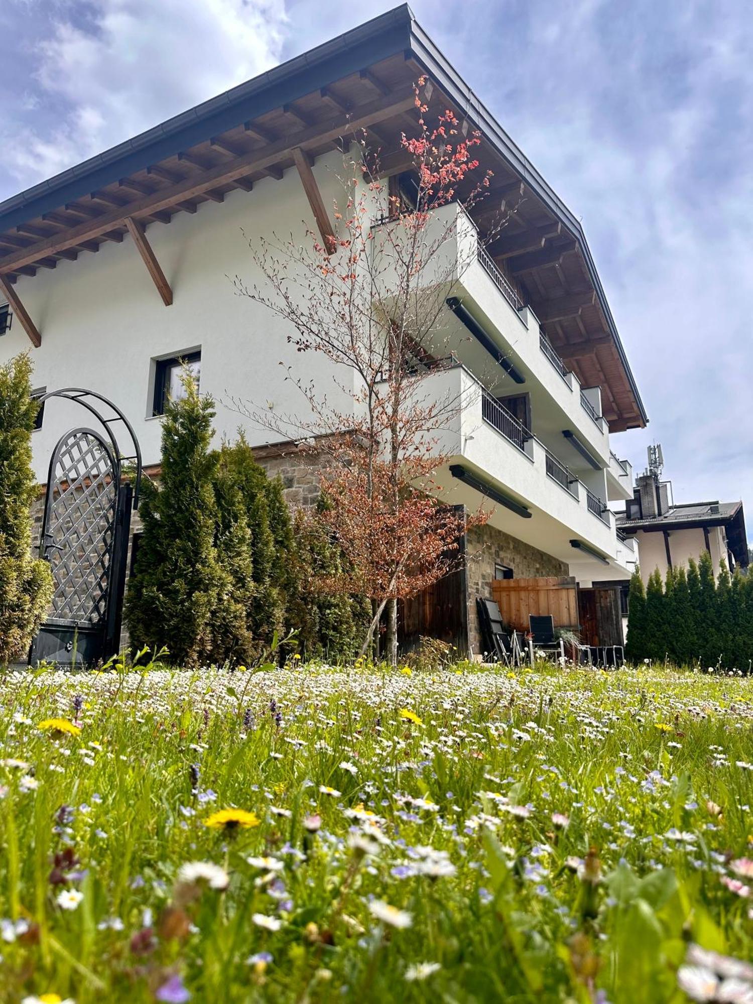 Aktiv Apartments Лойташ Экстерьер фото